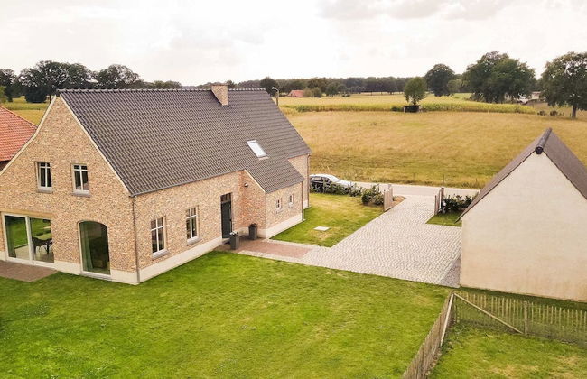 Peaceful Peer Holiday Home - Photo 43