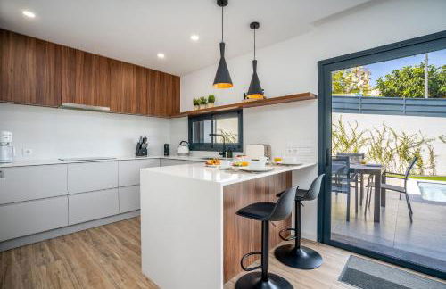 Host Wise - Bright Spacious House Swimming Pool - Foto 32