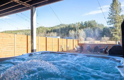 Buffalo Ridge - Hot Tub & Walk to Downtown - Foto 29