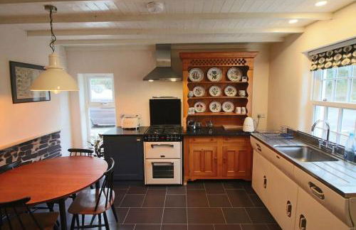 Riverside cottage walking distance into Caernarfon - Photo 6