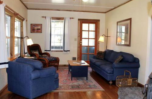 Riverfront Cabin Rental for Four near Crater Lake National Forest, Oregon - Foto 3