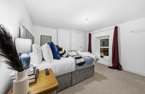 Knole Stylish 3BR House w Garden, Parking Near Cribbs and M5 by AltoLuxo Short Lets & Serviced Accommodation - Foto 7