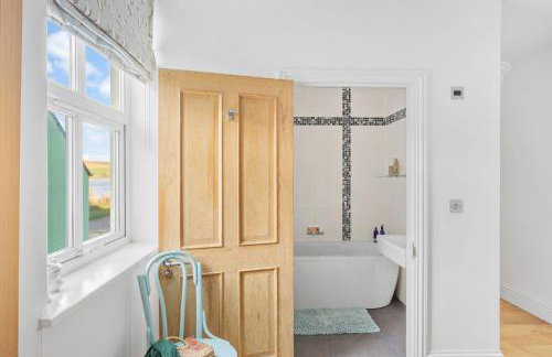 10 At The Beach, Torcross - Foto 20