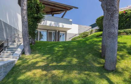 Estoril Oceanview Villa - Photo 42