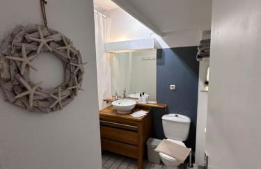 Studio sur le port de Hyères - à 2min des plages, Clim & Balcon - Foto 15