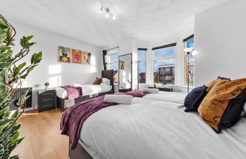 Spacious 3 beds home Close to Southampton GENERAL HOSPITAL - sleep 9 - Free Parking - Pool table - 2 Large TVs - Foto 51