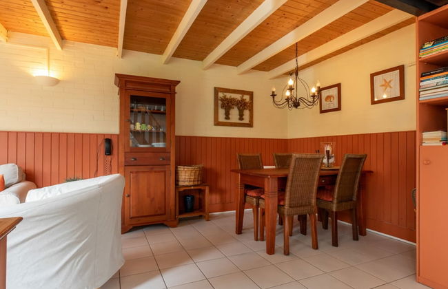 Holiday Home in De Punt With Pool & Garden - Photo 22