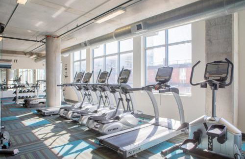 Luxury Studio Apt Near Brady St with Balcony and City View - Foto 31