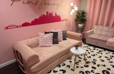 Pinksburgh pet-friendly by Strip, stadium, skyline - Foto 2