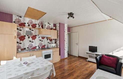 2 Bedroom Stunning Apartment In Rehburg-Loccum - Photo 5