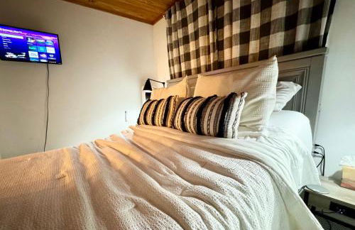 The Sugar Suite - Renovated with a View! Ski IN-OUT! Heated POOL, Hot tub, sauna, gym, AC, EV, adjustable bed - Foto 15