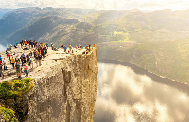 Preikestolen Hiking Activity - Foto 1