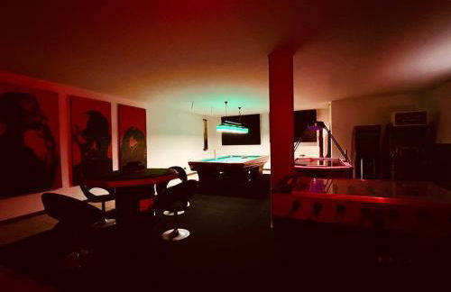 Wow House - Ampia Villa con Piscina e sala giochi - Foto 62