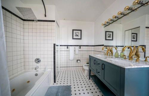 2Units 4BR 3BA Cape Cod Designer House - Foto 10