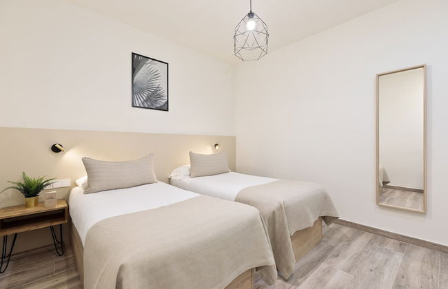 Sitges Group Blue and White - Photo 13