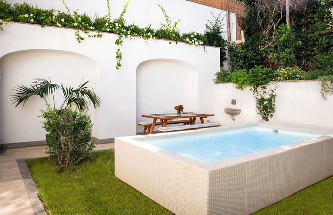 Luxury Apartment with Garden and Pool - Foto 16