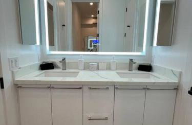 Beach House with Rooftop Jacuzzi - Foto 50