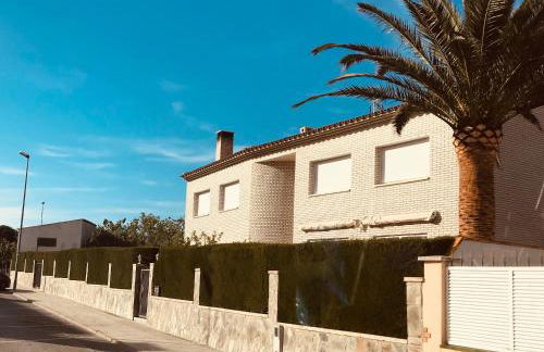 Casa Cesar Martinell 1 - Photo 1