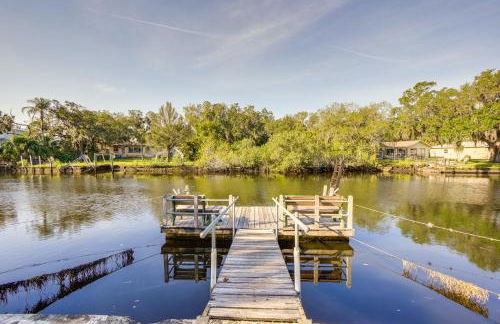 Riverfront Home with Putting Green and Boat Dock! - Foto 30
