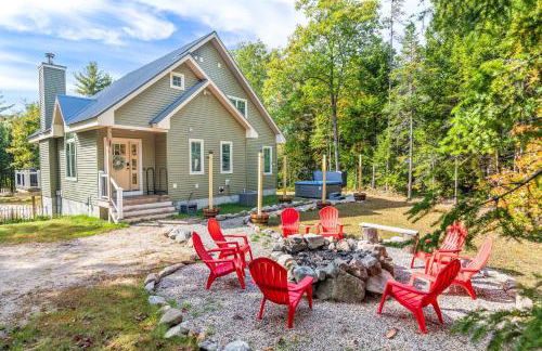 Mitten Pines Cabin Hot Tub Fire Pit - Foto 64