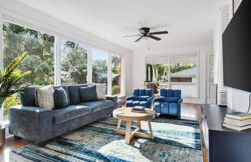 Orange Pit - 3BD 2BA Luxury Retreat - West Cola - Photo 1