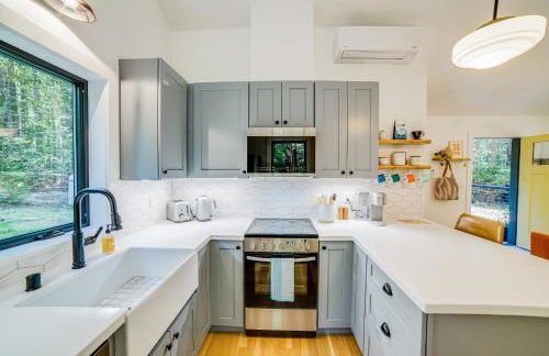 Peaceful Mendocino Cottage Surrounded By Redwoods - Photo 10