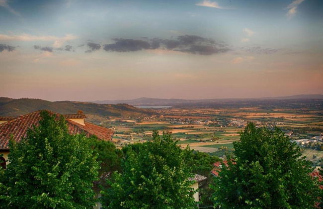 Farmhouse in Tuscany With Pool and Hill Views - Photo 27