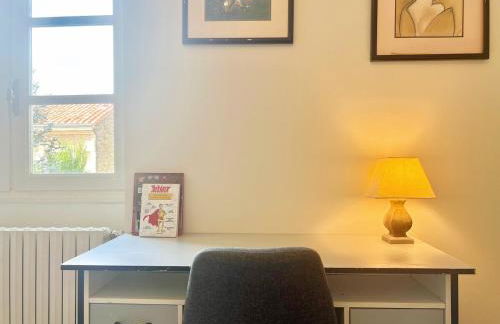 Bourgeois House - 16 personnes, Piscine, 6 chambres, 8 lits, 4 SDB, Centre-ville, CLIM - Foto 73