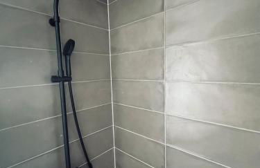 Cozy apartment with balcony and secure parking - Foto 7