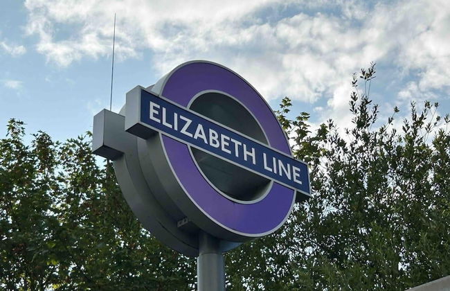 1-bed Apartment in Greater London Next to Station - Photo 18