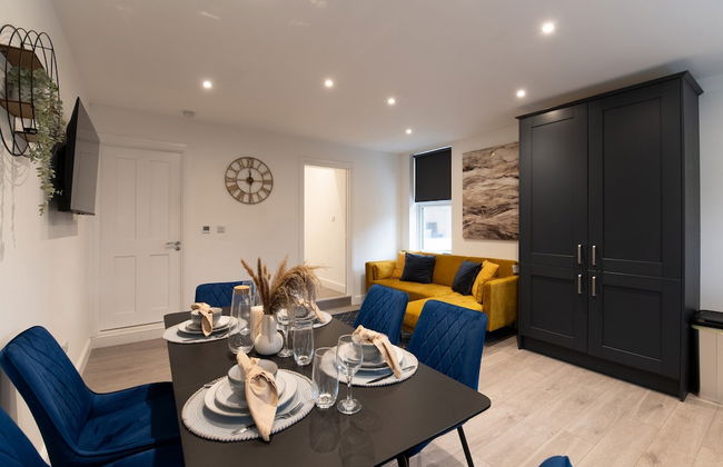 Woodside Park 3 Bedroom Apt with Parking - Foto 23