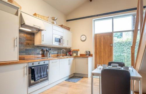 The Coach House - Cosy Retreat in Warwickshire! - Photo 9