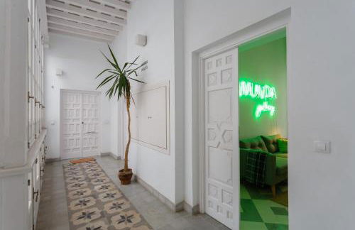 The QUEEN's Designer Apartment by Cadiz4Rentals - Foto 42