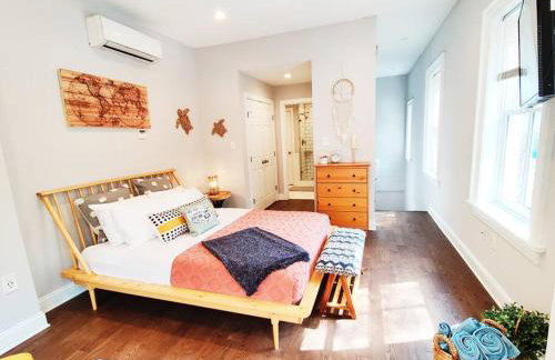 Charming 1BDR In Central Rittenhouse Square With Patio Hosted by StayRafa - Foto 8