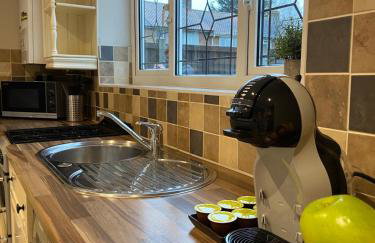 Contemporary 2-Bed House near Basildon Station - Foto 14