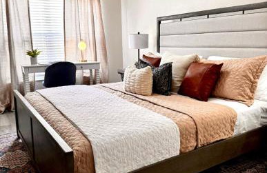 Modern 3BR Retreat with Comfort & Style Near Disney - Foto 22