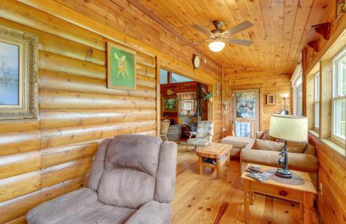Secluded Mountain Cabin with Decks and Gazebo! - Foto 10