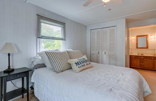 Vibrant Waterfront Vacation Rental on Lake Huron! - Foto 15