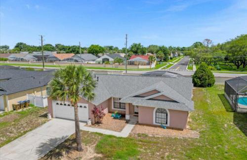 5Bd 2 Bath with Gameroom & Pool 1 story House - Foto 33