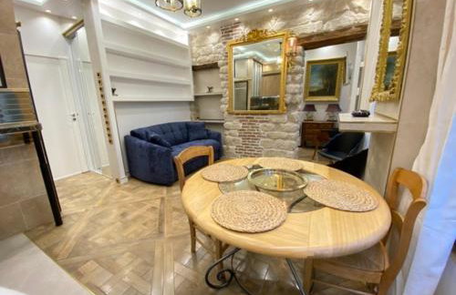 Elegant appartement dans ancien hotel particulier - Photo 7