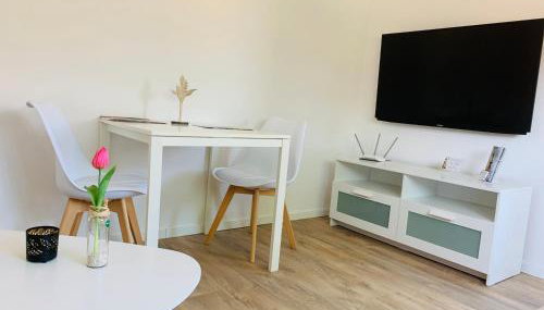 FEDDERSEN LIVING Kernsanierte Ferienwohnungen - Gemütlich - Netflix - Voll ausgestattet - zentral - Foto 4