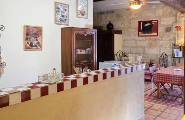 Appartement spacieux à Arles avec piscine et jardin partagé - Foto 17
