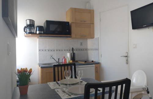 Quartier calme sur le port de plaisance et le GR34 - Foto 1