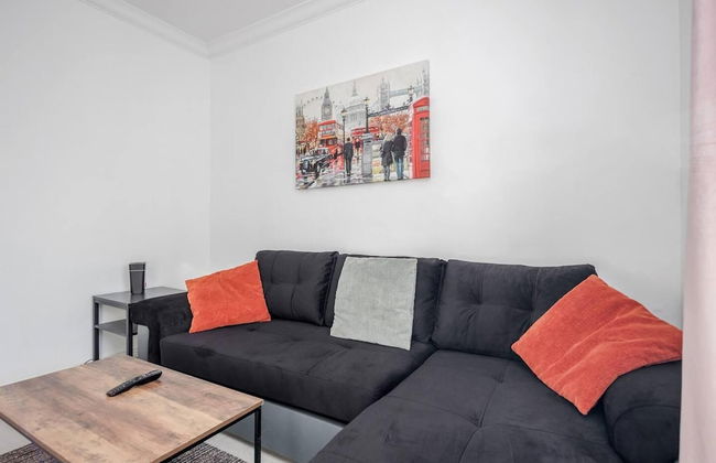 Stunning Top 2 Bed Flat Tilbury Central Location - Foto 17