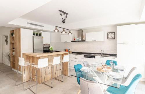 Elia-parking-jardin-piscine-climatisation - Foto 16