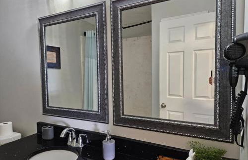 Luxury Pool with King beds Near Shops and Dining - Foto 58