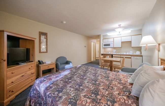 Telemark Northwoods Lodging - Photo 5