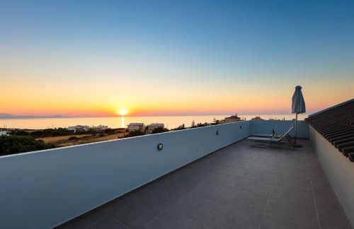 Evilio Suites, Inspired Family Retreat with Pool, Βy ThinkVilla - Foto 19