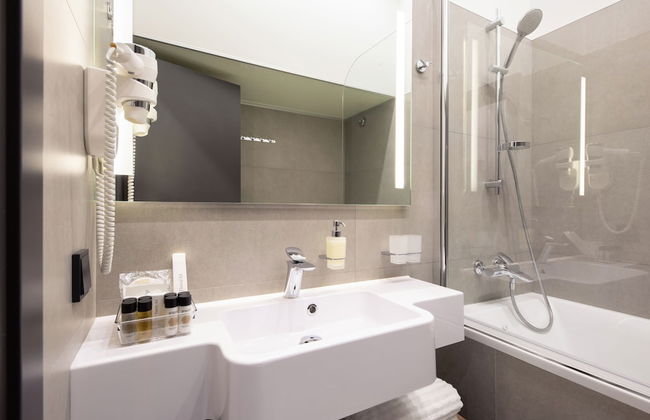 Underwood Art Room - Photo 47