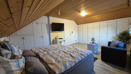 Gemütliche Ferienwohnung Schloßblick Apartment in Geisenheim am Rhein - Rheingau - Foto 2